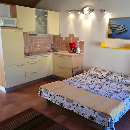Loma Appartamento Starigrad (Kvarner)